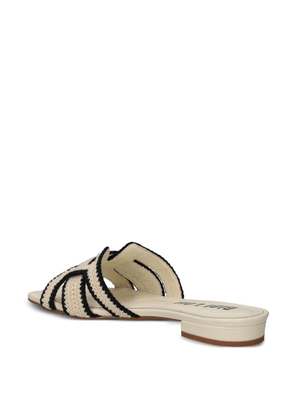 leather flat sandals Product Image