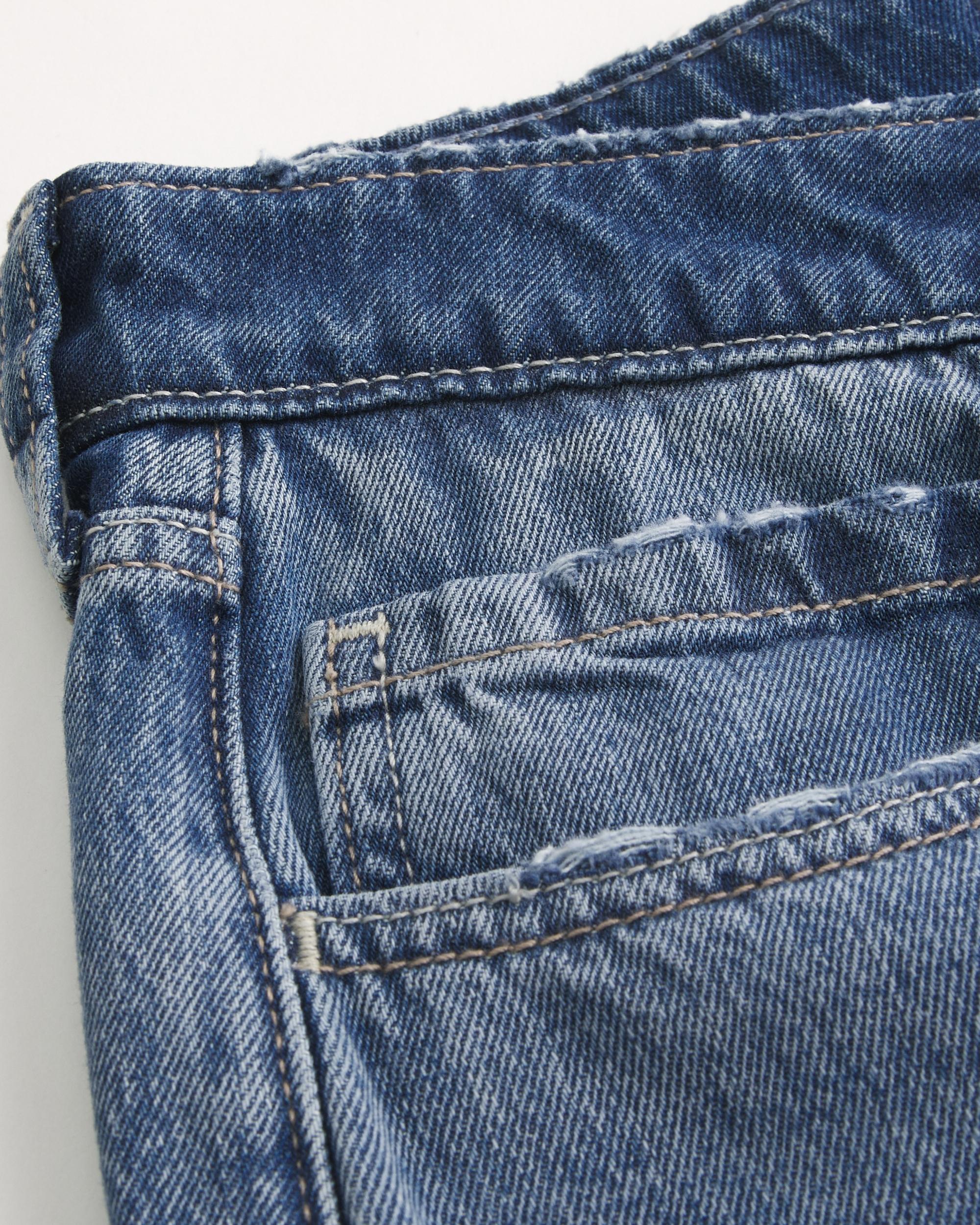 Low-Rise Medium Wash Baggy Jeans Product Image