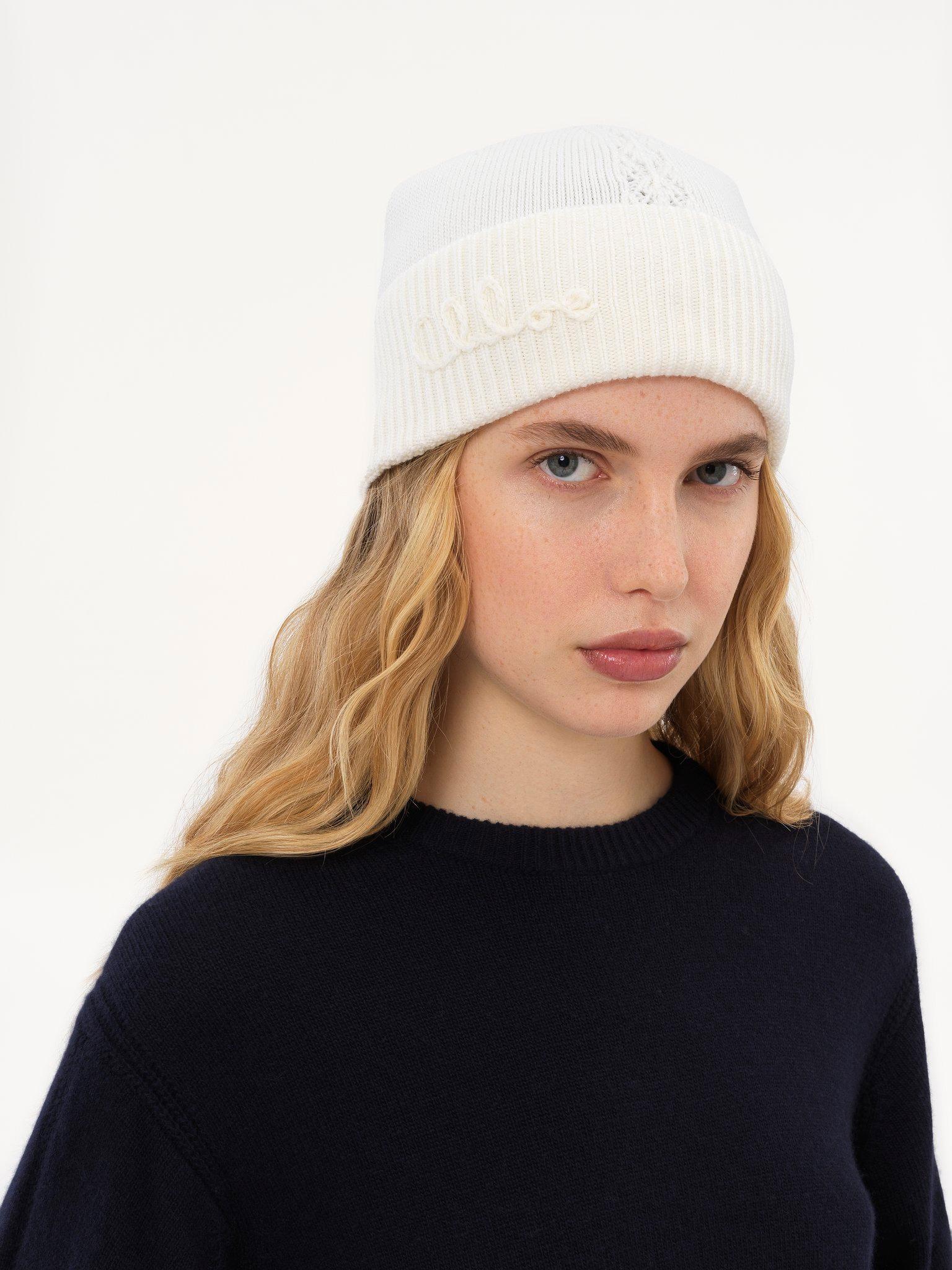 The Chloé Lace Knit beanie in wool & lace jacquard Product Image