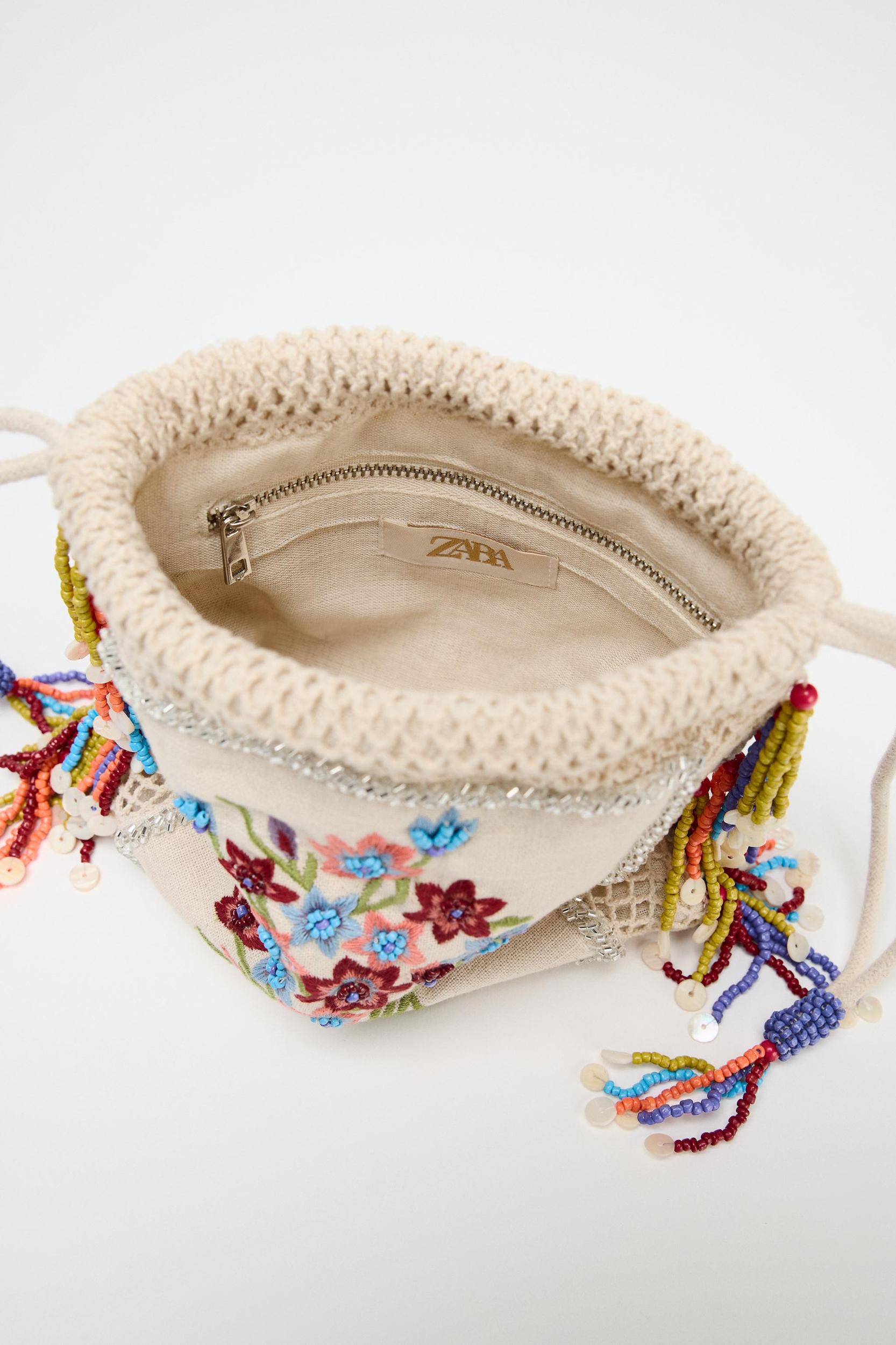 FLORAL EMBROIDERY BUCKET BAG Product Image
