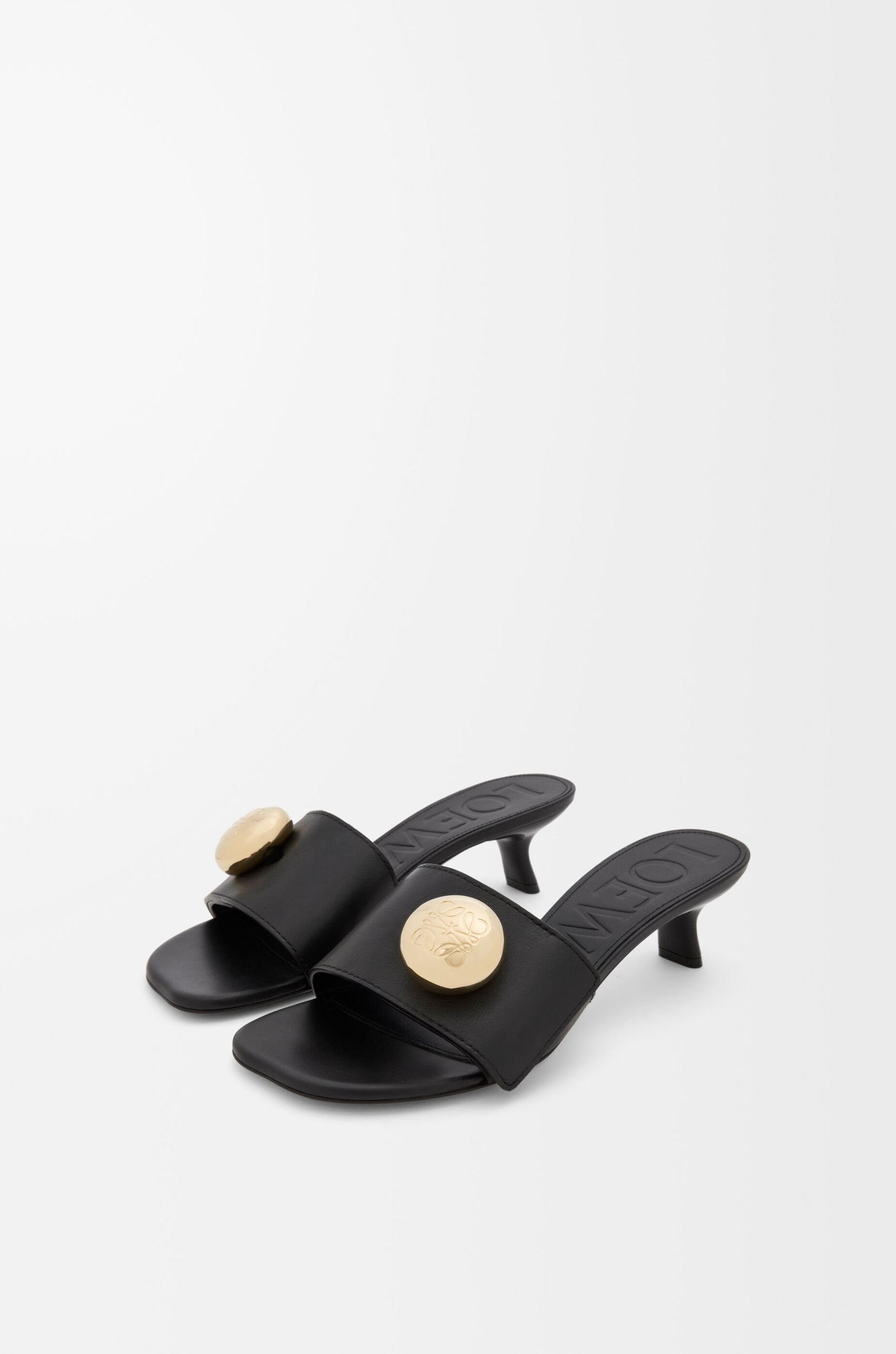 Pebble slide in soft calfskin Product Image