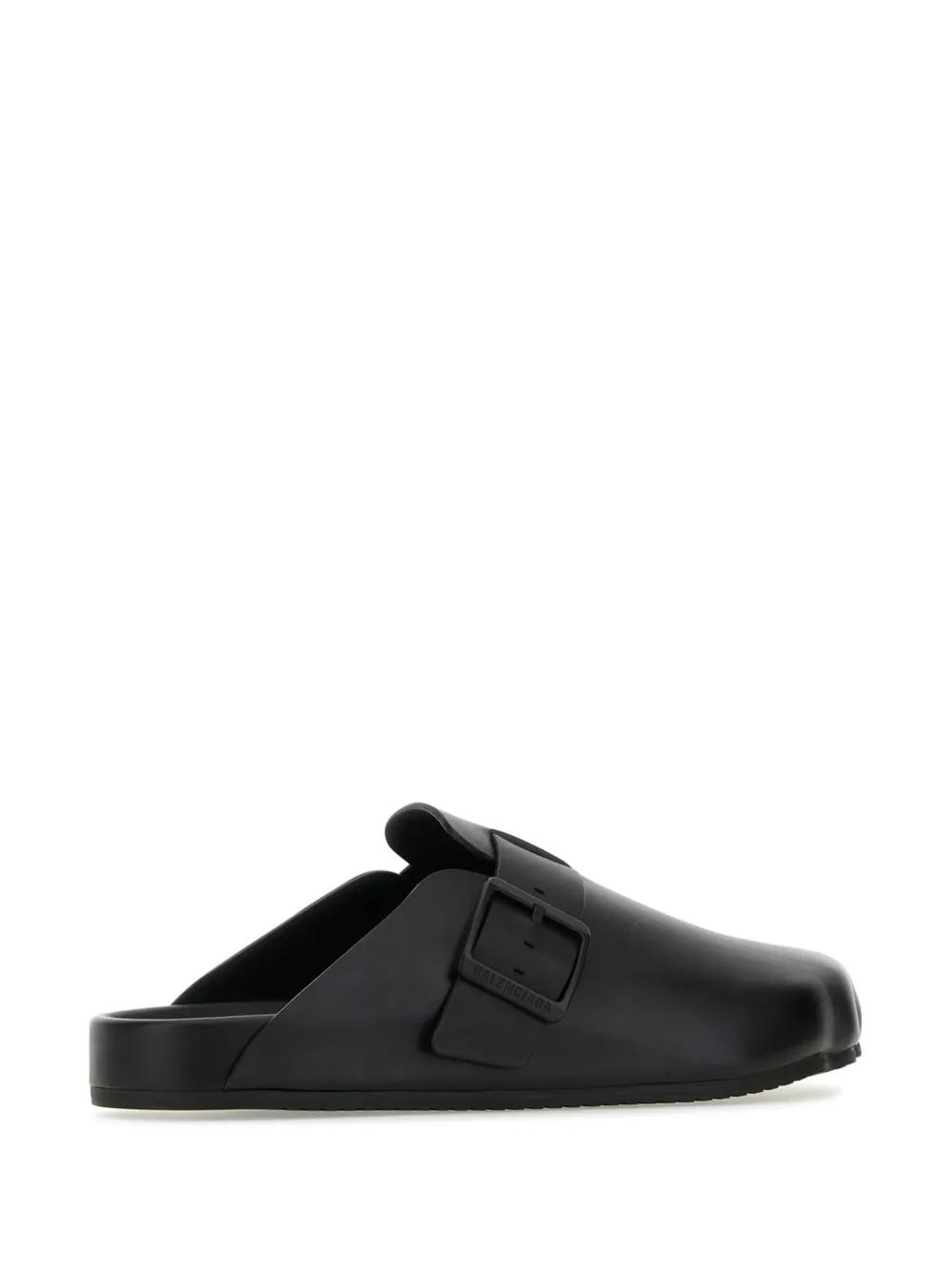 Sunday leather slippers Product Image