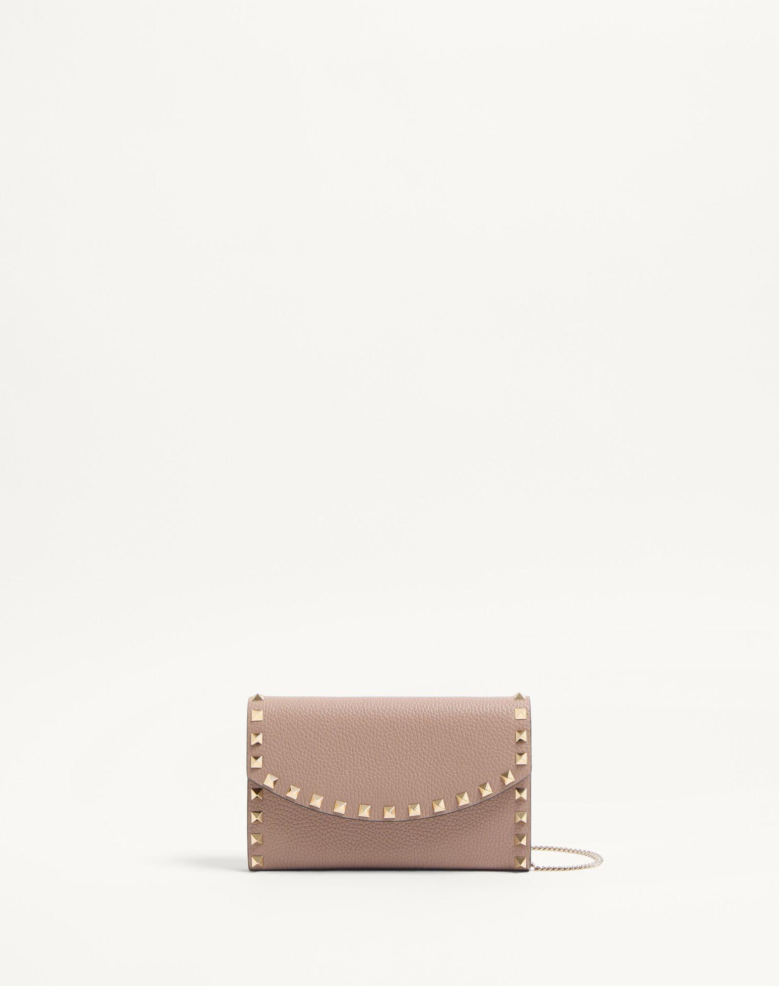 Rockstud Wallet With Chain In Grainy Calfskin Product Image