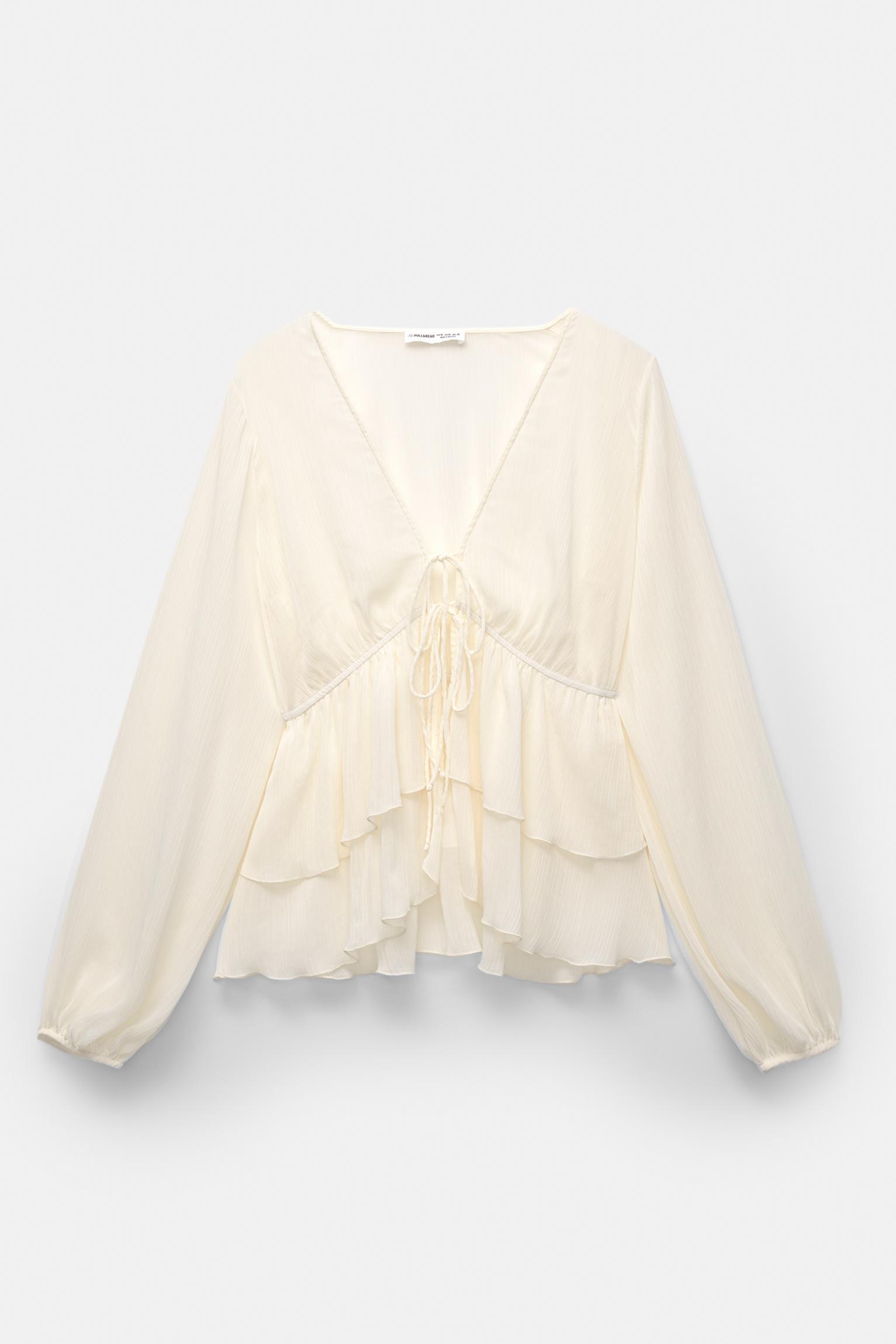 Flowing blouse with ruffles Product Image