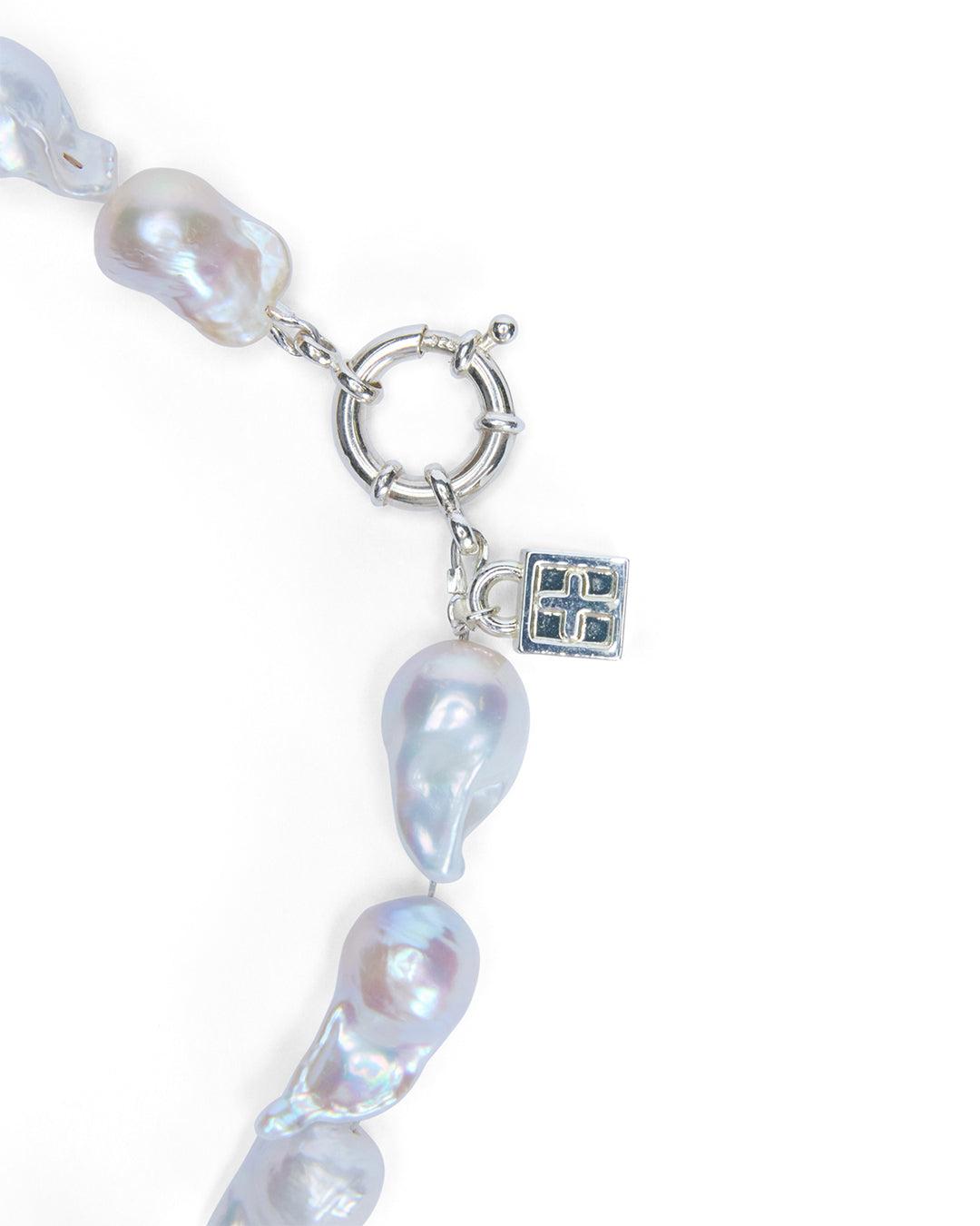 BAROQUE PEARL CHOKER Female Product Image