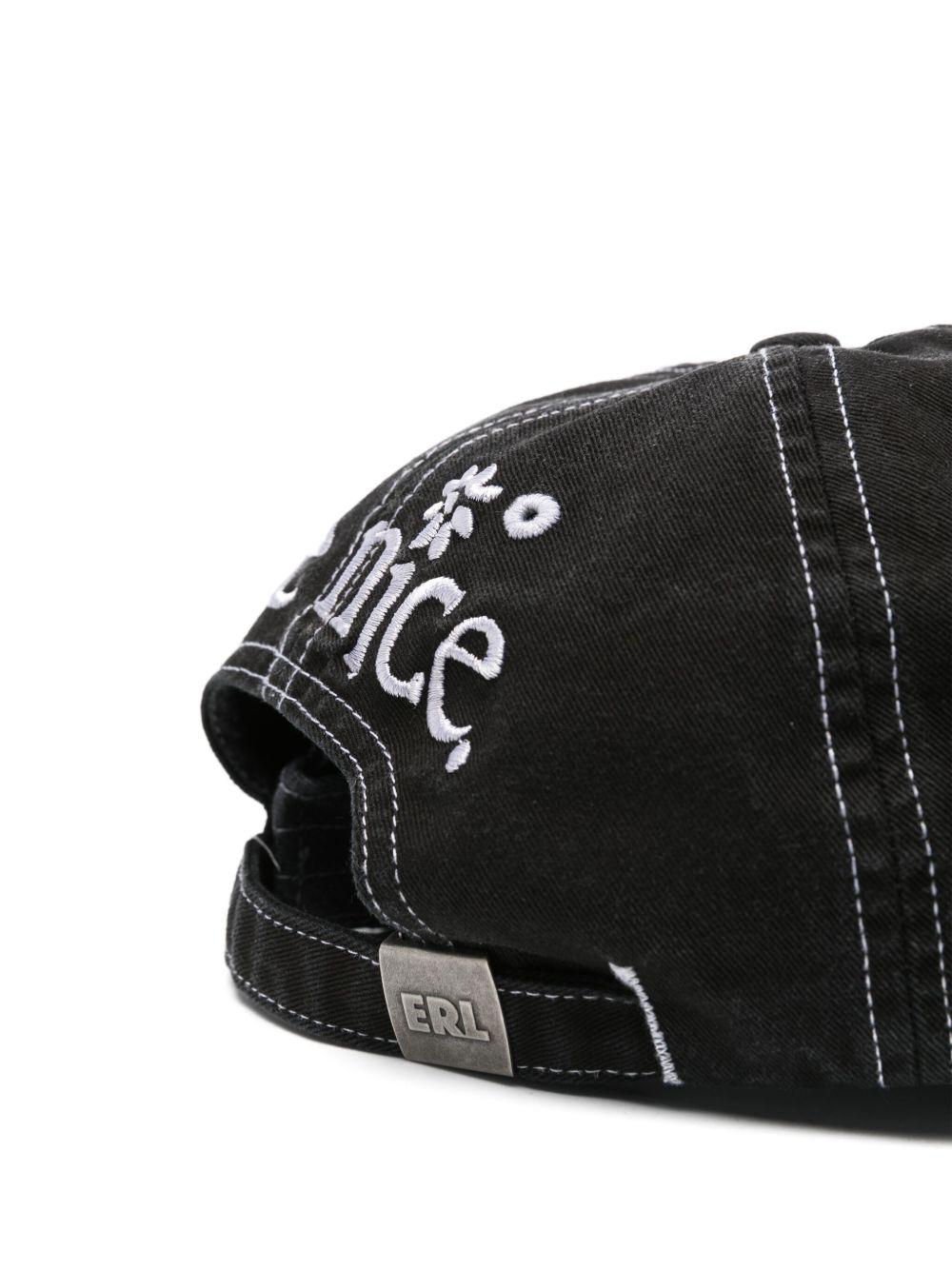 embroidered cap Product Image