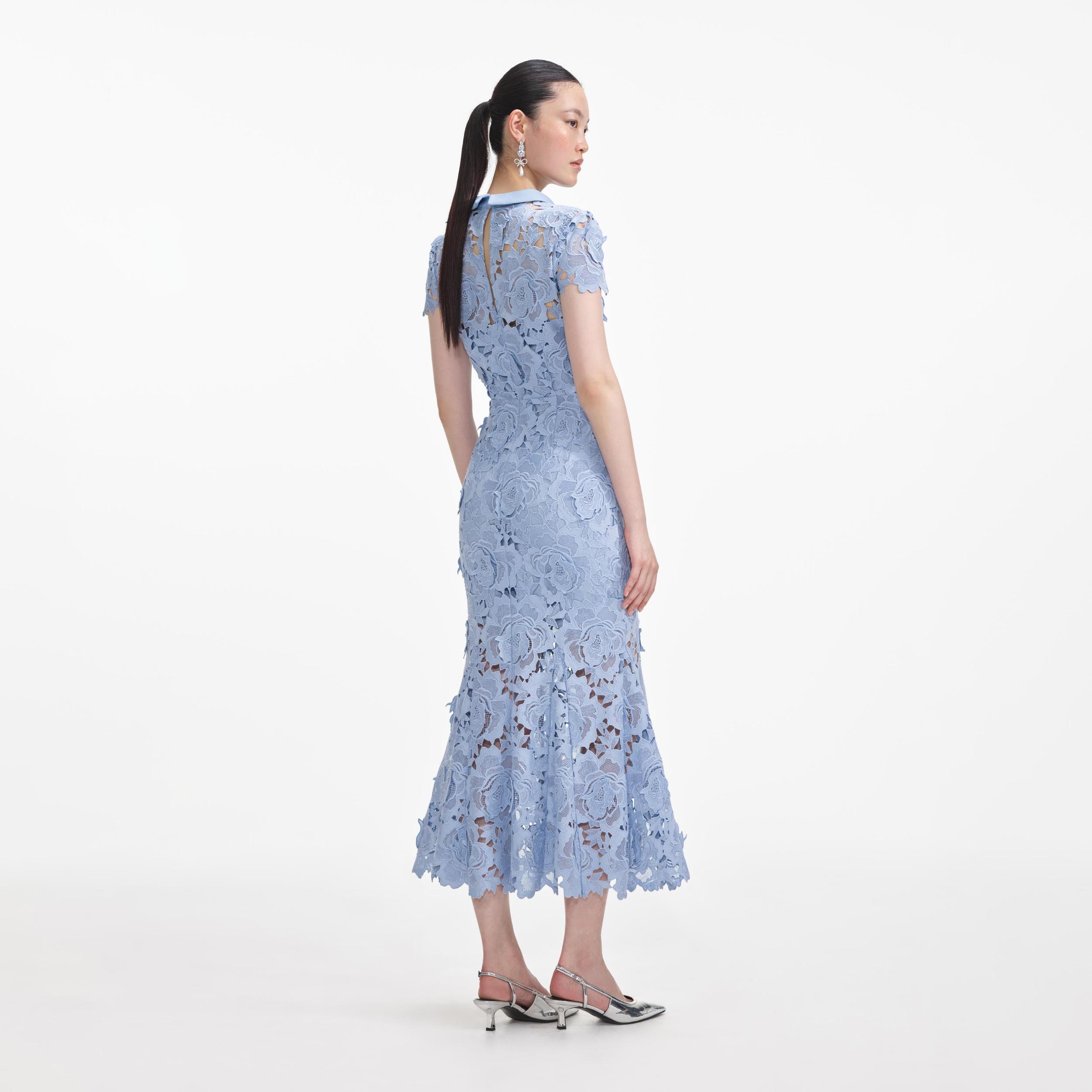 Blue Flower Lace Contrast Collar Midi Dress Product Image