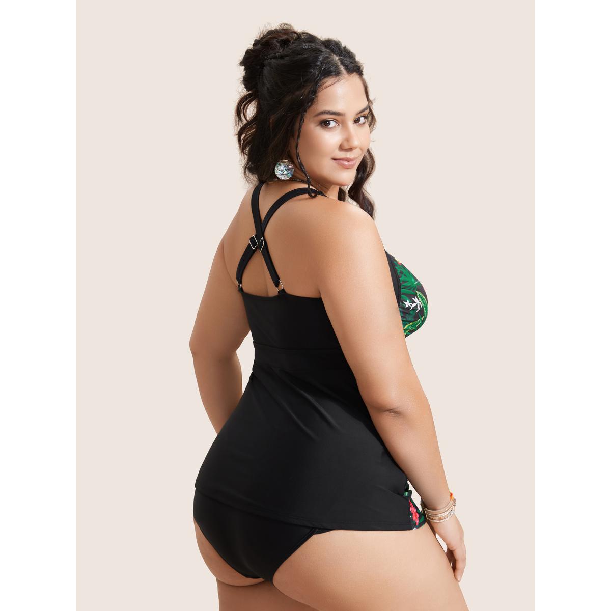 Plus Size Tropical Print Patchwork Gathered Swim Top Women's Swimwear Black Beach Gathered High stretch Skinny Heart neckline Curve Swim Tops BloomChic 14-16/1X Product Image