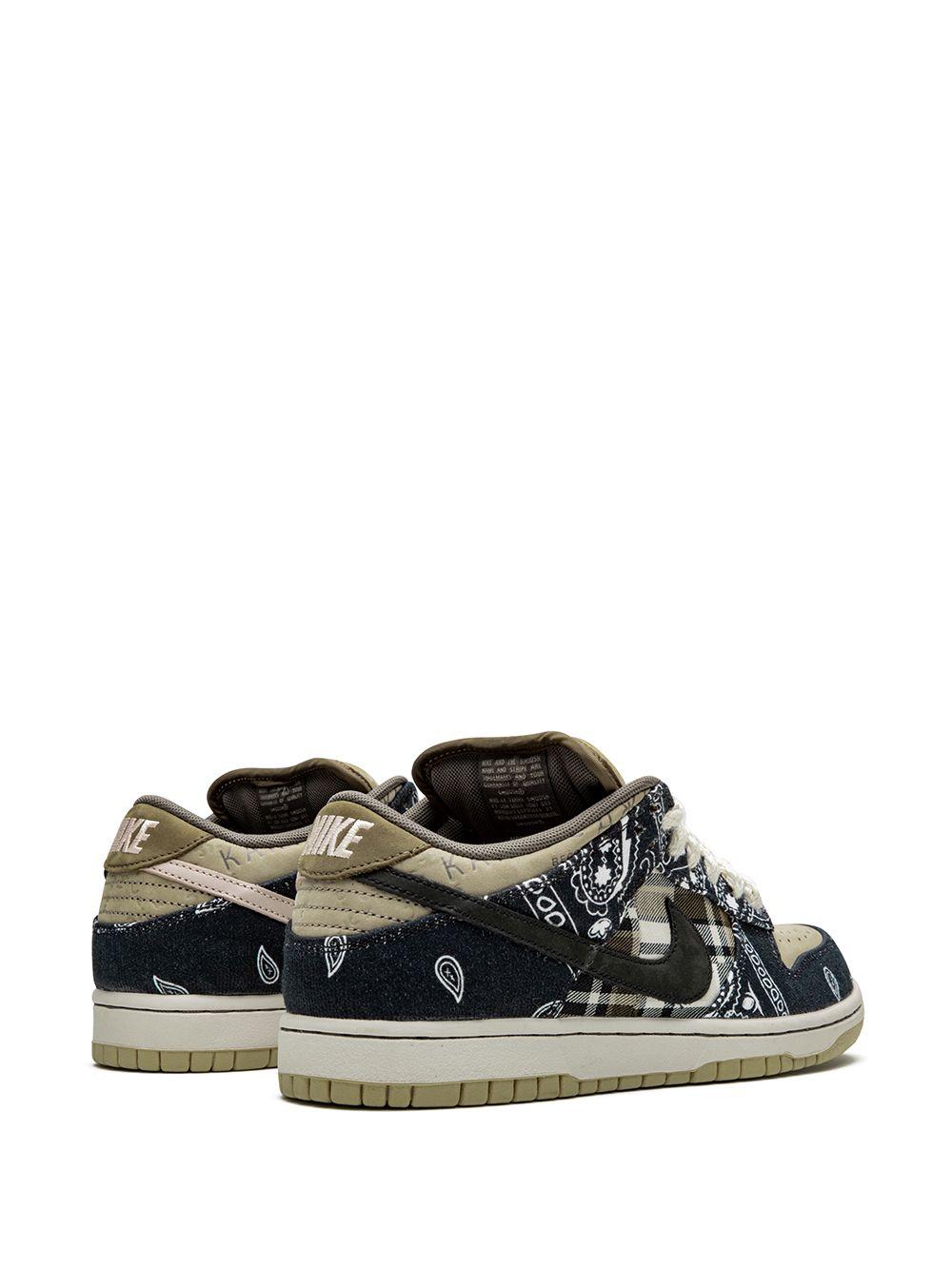 x Travis Scott SB Dunk Low sneakers Product Image