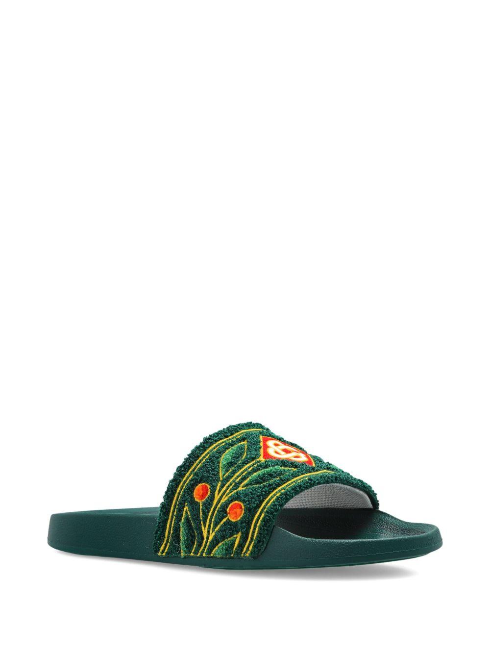 embroidered slides Product Image