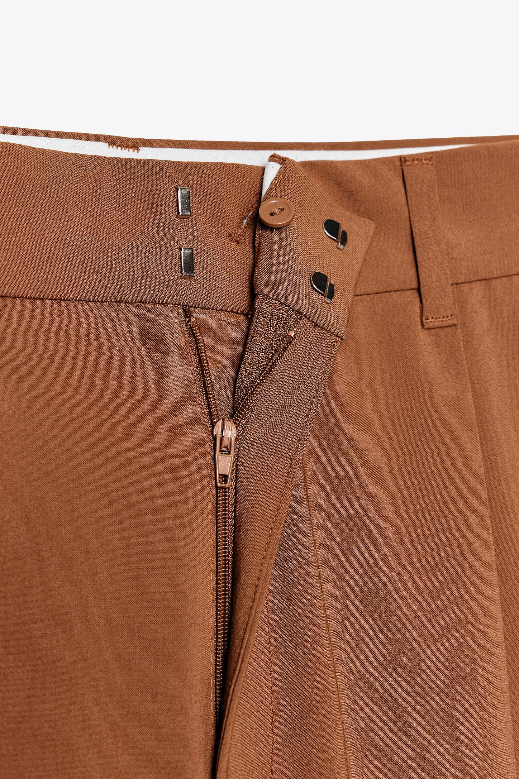 PLEATED PANTS Product Image