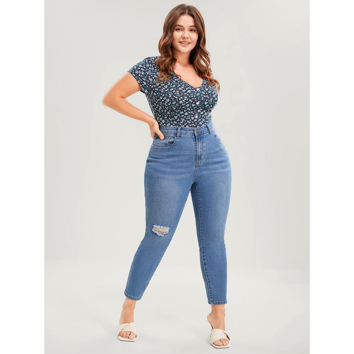 Plus Size Skinny Very Stretchy High Rise Medium Wash Distressed Ankle Jeans Women Blue Casual Plain Plain High stretch Pocket Jeans BloomChic 30/6X Product Image