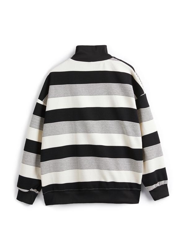 Men's Vintage Striped Half Zip Sweatshirt Product Image