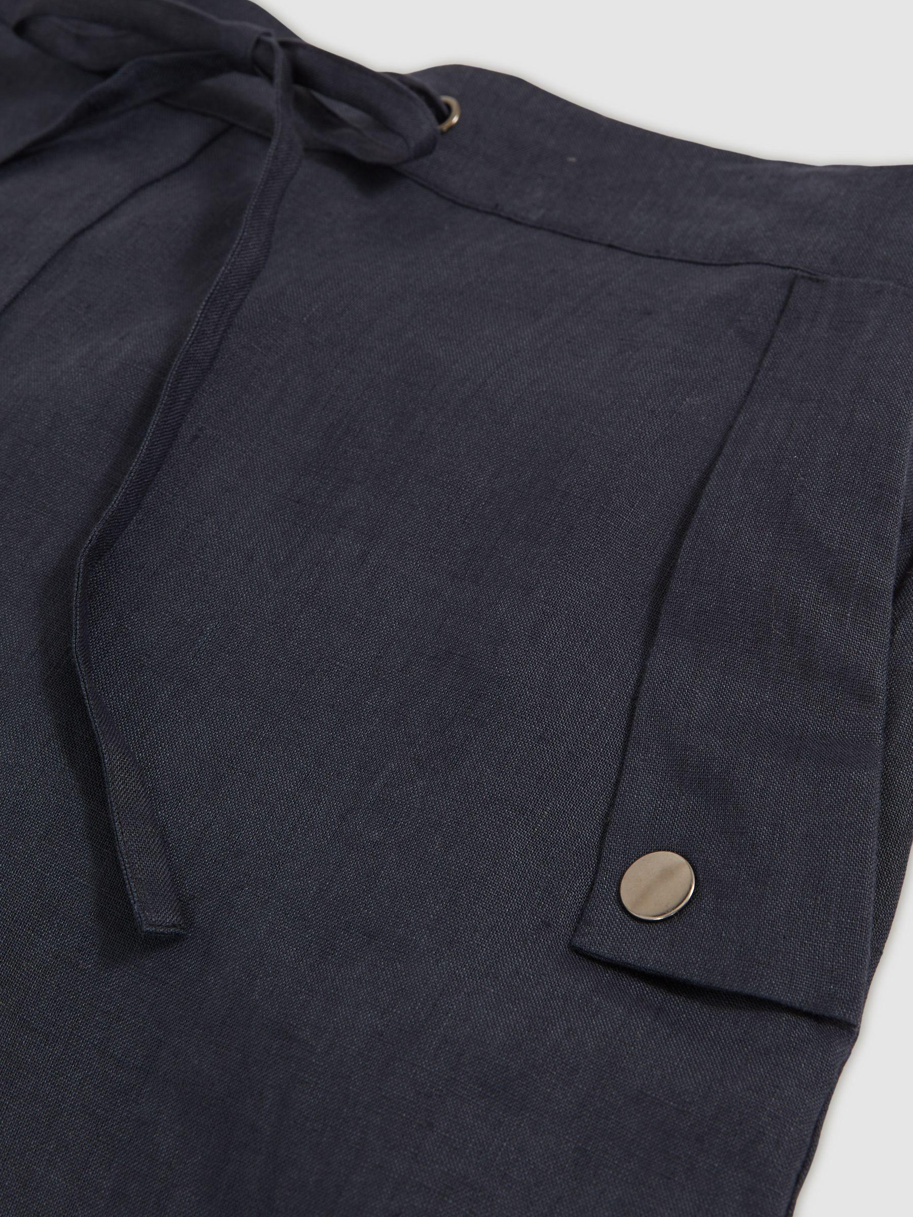 100% Linen Beach Shorts in Navy Product Image