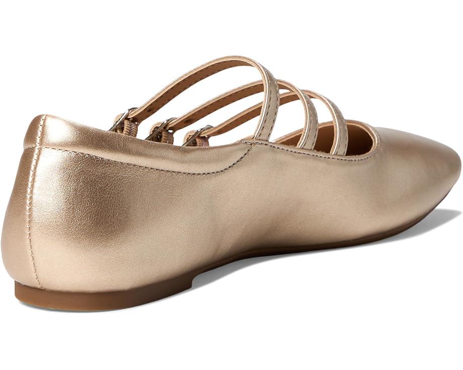 Carrie Flat Product Image