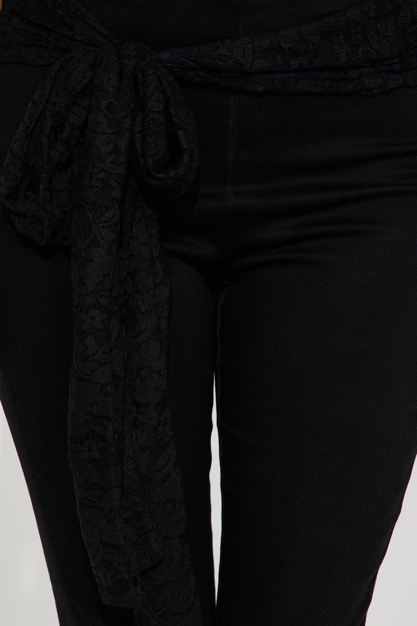 Date Night Capri Pant - Black Product Image