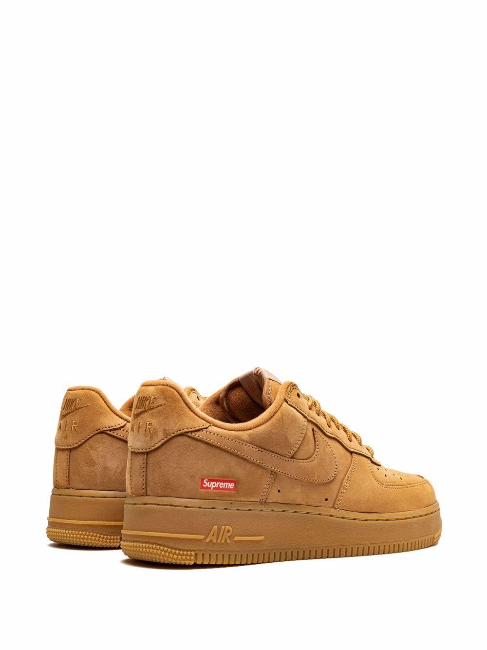 x Supreme Air Force 1 Low SP "Supreme" sneakers Product Image