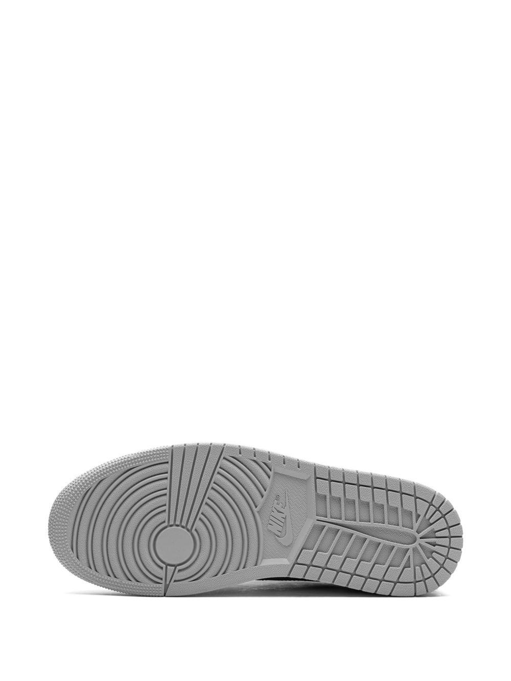 Air Jordan 1 Retro Low OG "Barons" sneakers Product Image