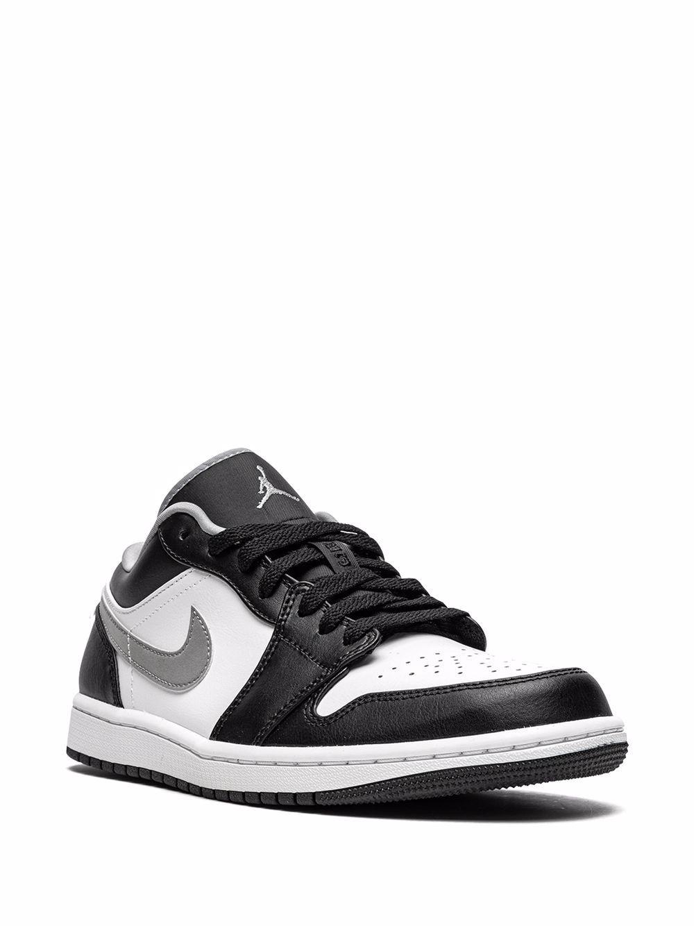Air Jordan 1 Low "Black/Particle Grey" sneakers Product Image