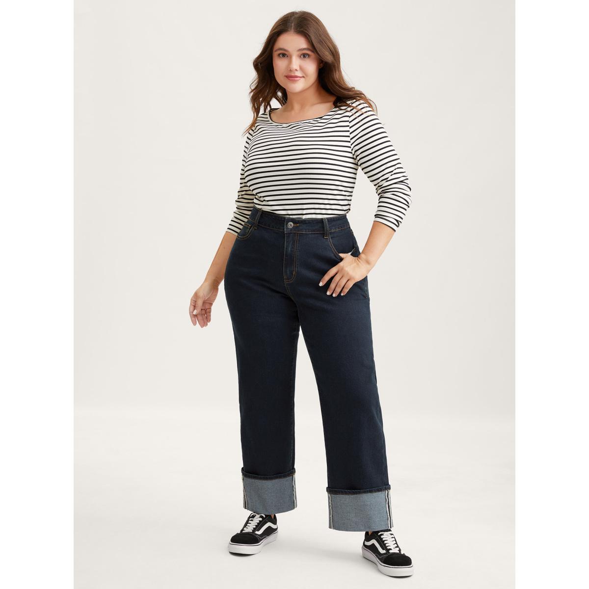 Plus Size Stretch Cuffed Hem Butt-Lifting Straight-Leg Jeans Women Denimindigo Leisure High stretch Slanted pocket Jeans BloomChic 18/2X Product Image