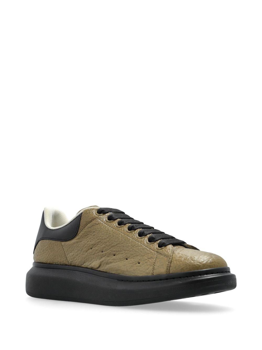 low-top sneakers Product Image