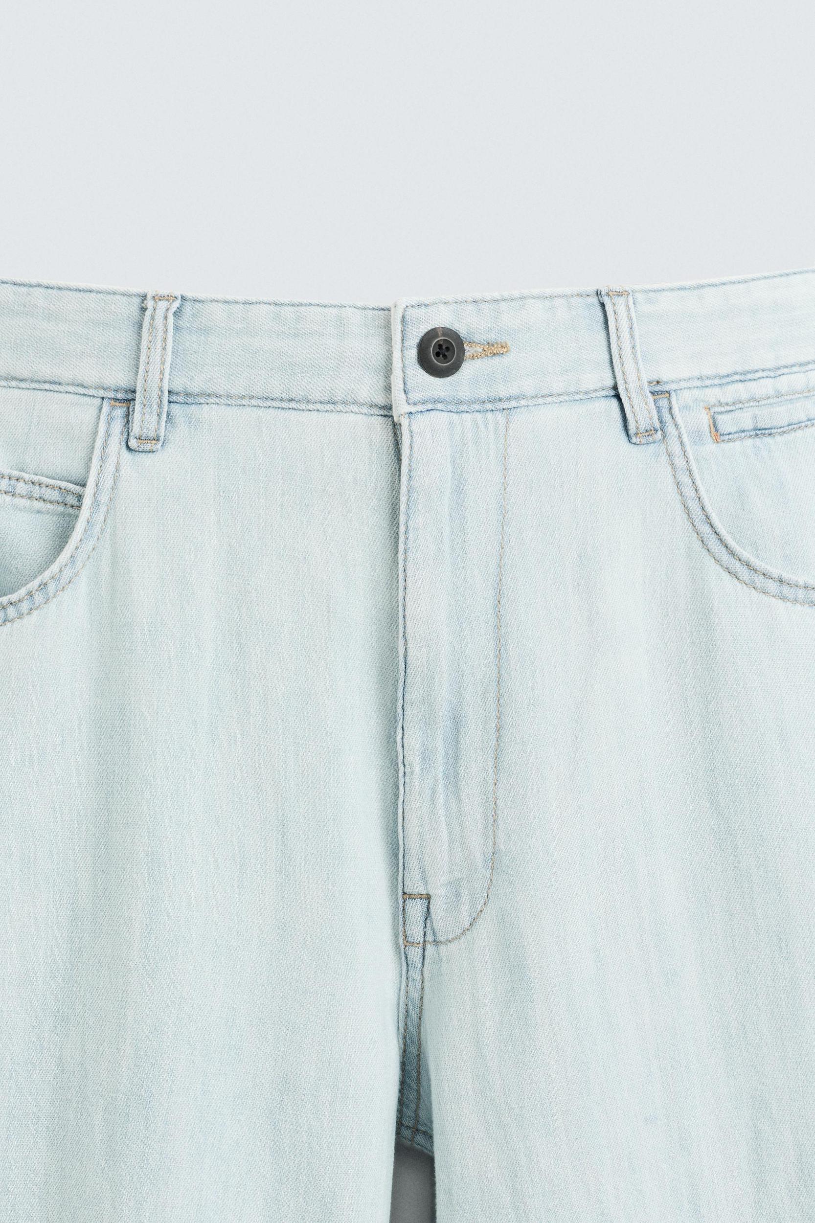 LIGHTWEIGHT LOOSE WIDE FIT JEANS Product Image