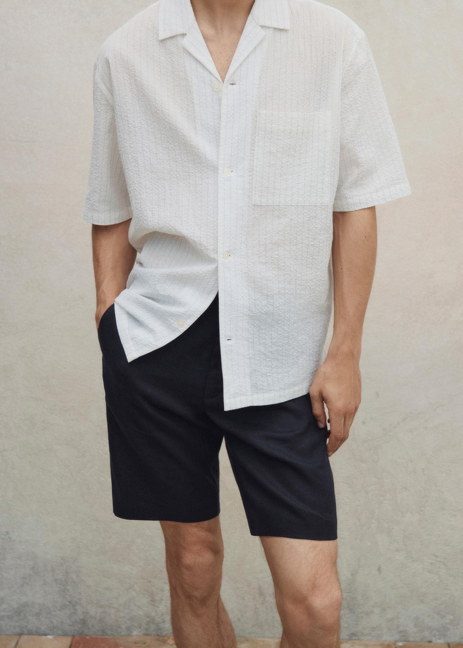 Slim-fit 100% linen bermuda shorts - Men | MANGO USA Product Image