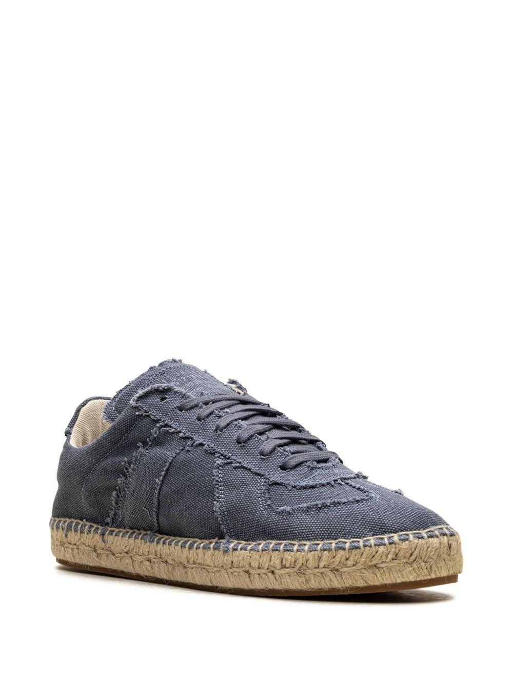 Replica Sneakers Product Image