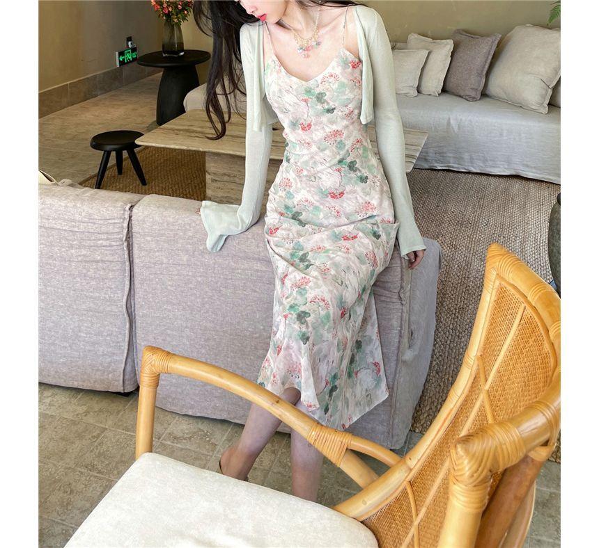 V-Neck Plain Crop Light Jacket Product Image