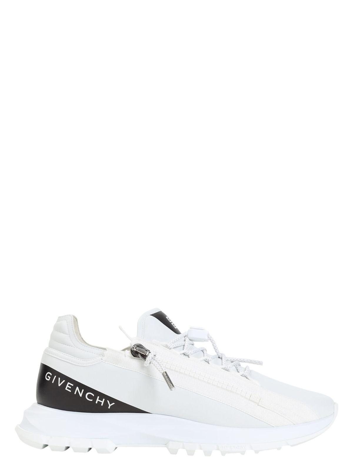 GIVENCHY Spectre Runner Leather Sneakers With 4g Side Zip Detail In White Product Image
