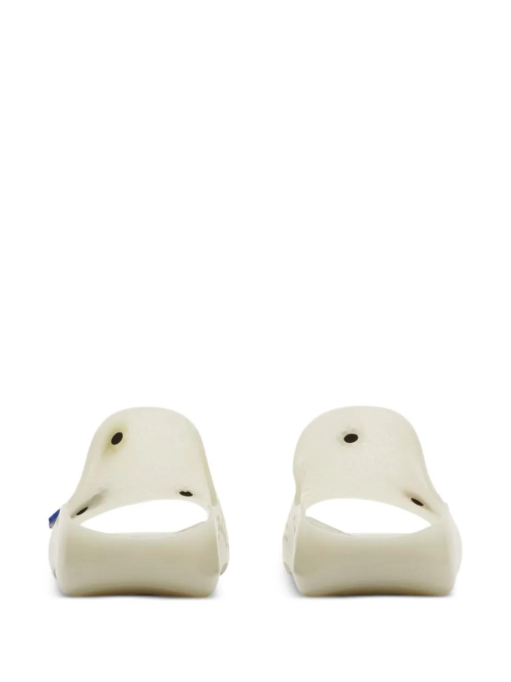 Stingray appliqué-detail slides Product Image