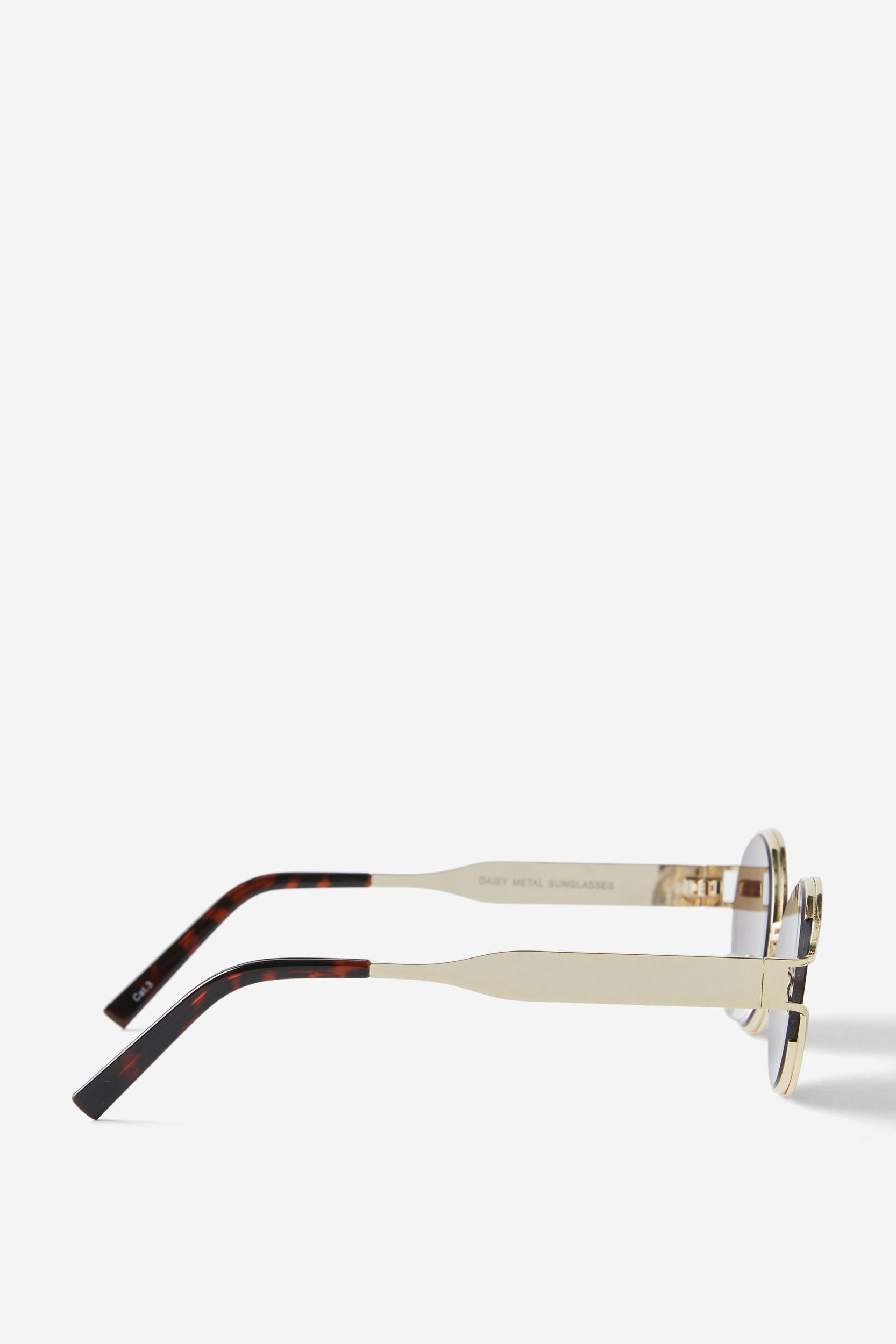Daisy Metal Sunglasses Product Image