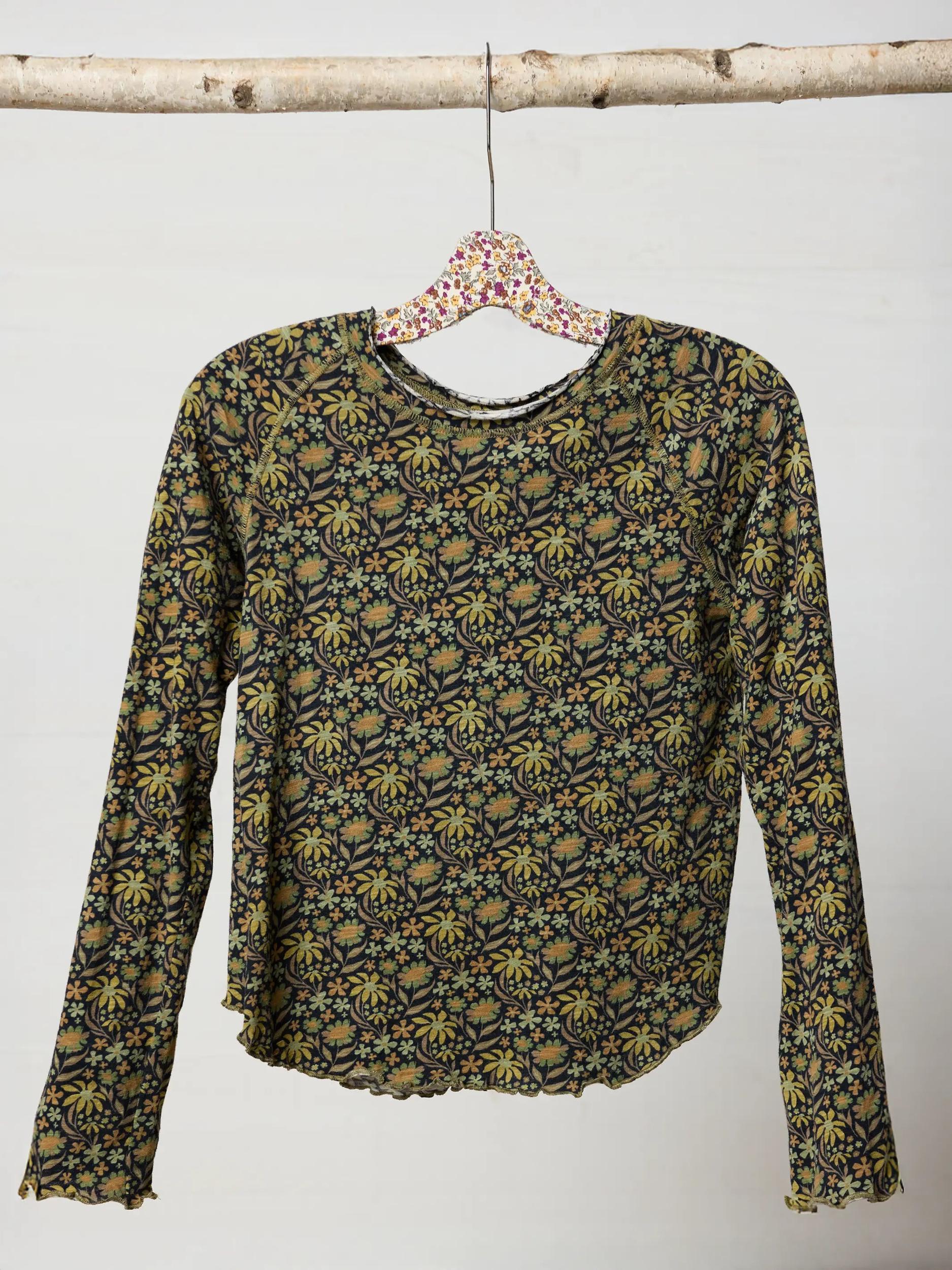 Lily Cotton Long Sleeve Tee Shirt - Tan Daisies Floral Product Image
