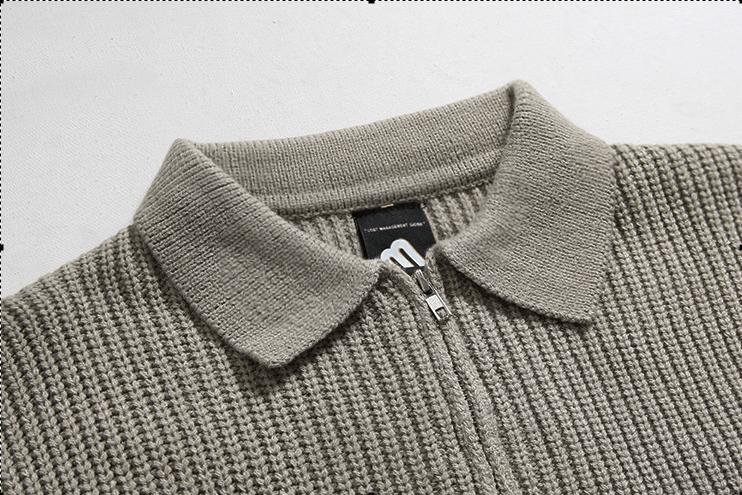 RT No. 6151 KNITTED HALF ZIP-UP COLLAR SWEATER Product Image
