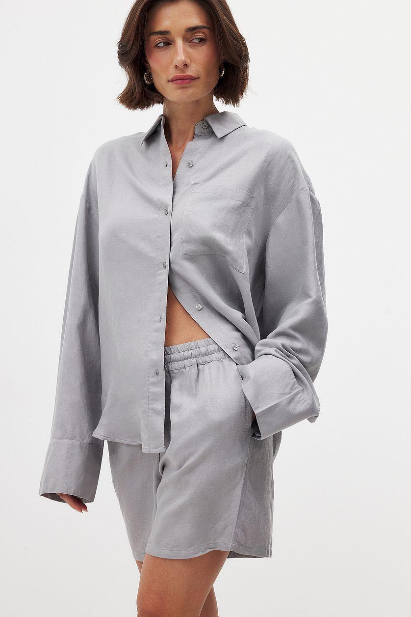 Viscose Blend Wide Mid Waist Shorts Product Image