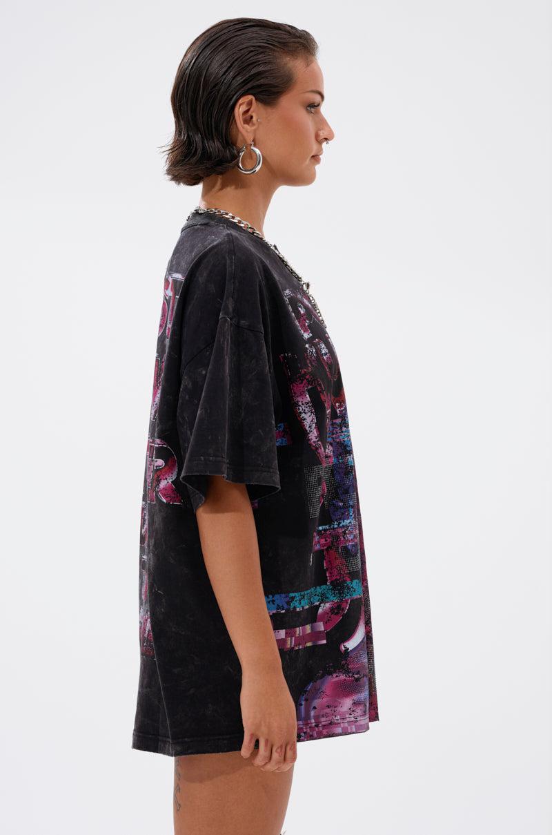 CYBERTRONICS OVERSIZED GRAPHIC TEE Product Image