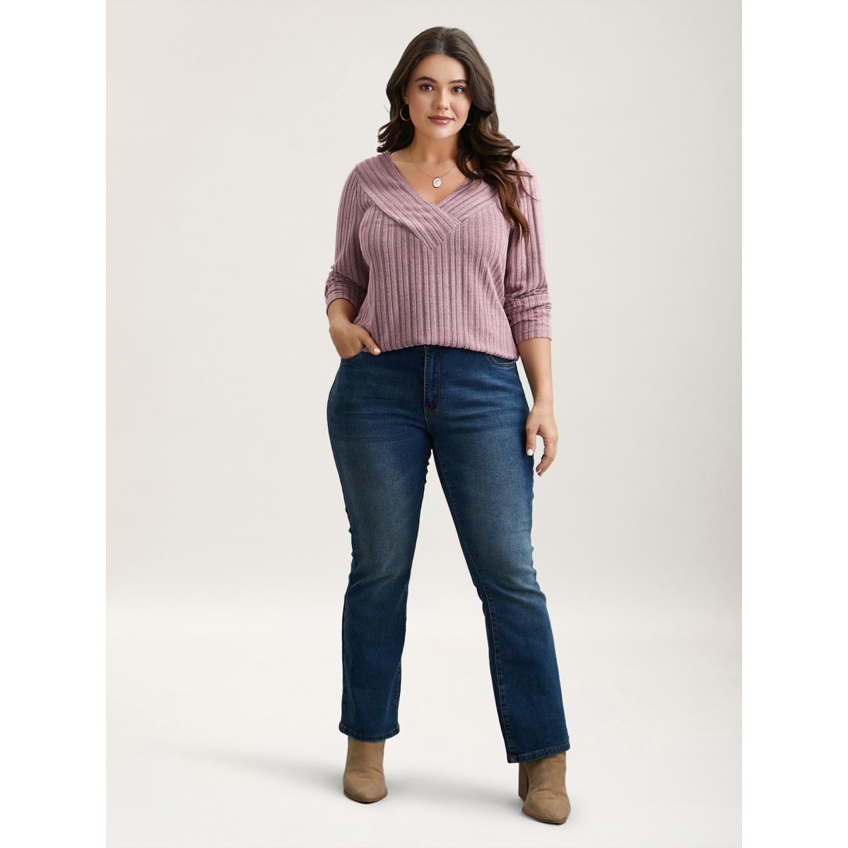 Plus Size V-Neck Textured Pit Strip Fitted T-Shirt Dirtypink Women Casual Texture V-neck Bodycon Everyday T-shirts BloomChic 12/L Product Image