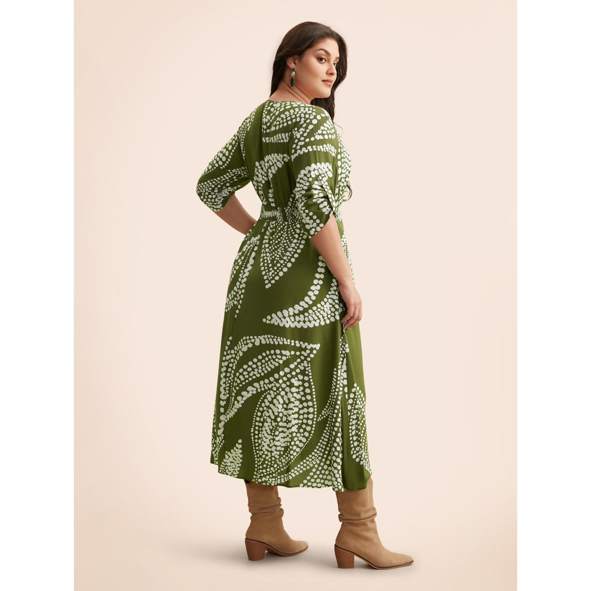 Plus Size Plants Print Shirred Tab Sleeve Dress Moss Women Elegant Shirred V-neck Elbow-length sleeve Curvy BloomChic 30/6X Product Image
