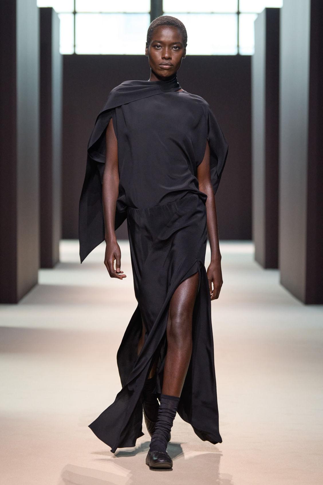 THE SILK SCARF BLOUSE Product Image