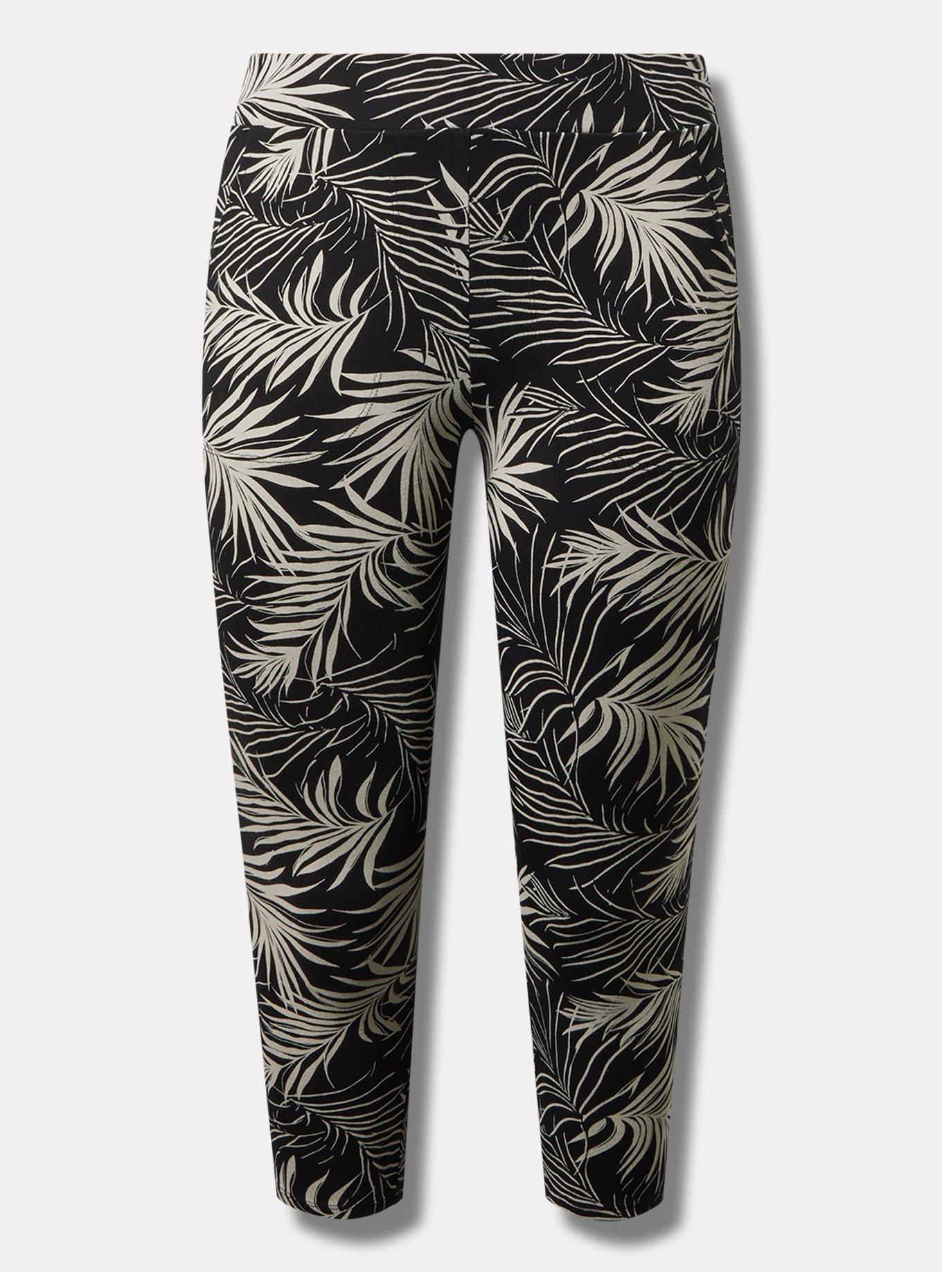 Crop Pocket Legging Product Image