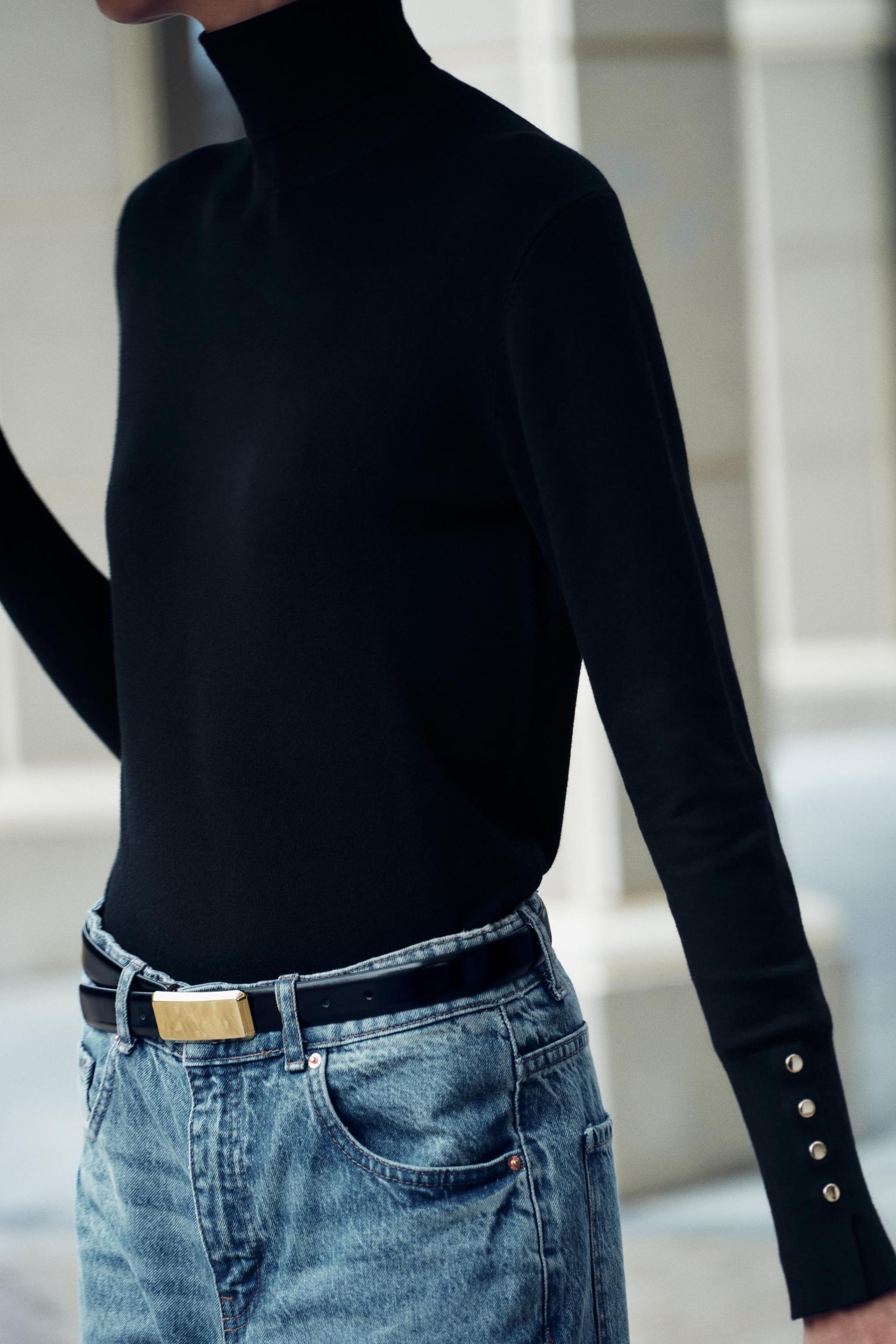 BASIC BUTTONED KNIT SWEATER Product Image