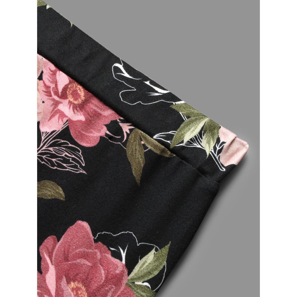 Plus Size Floral Mid Rise Skinny Leggings Women BlackFlower Elegant Medium stretch Skinny Mid Rise Everyday Leggings BloomChic 14-16/1X Product Image