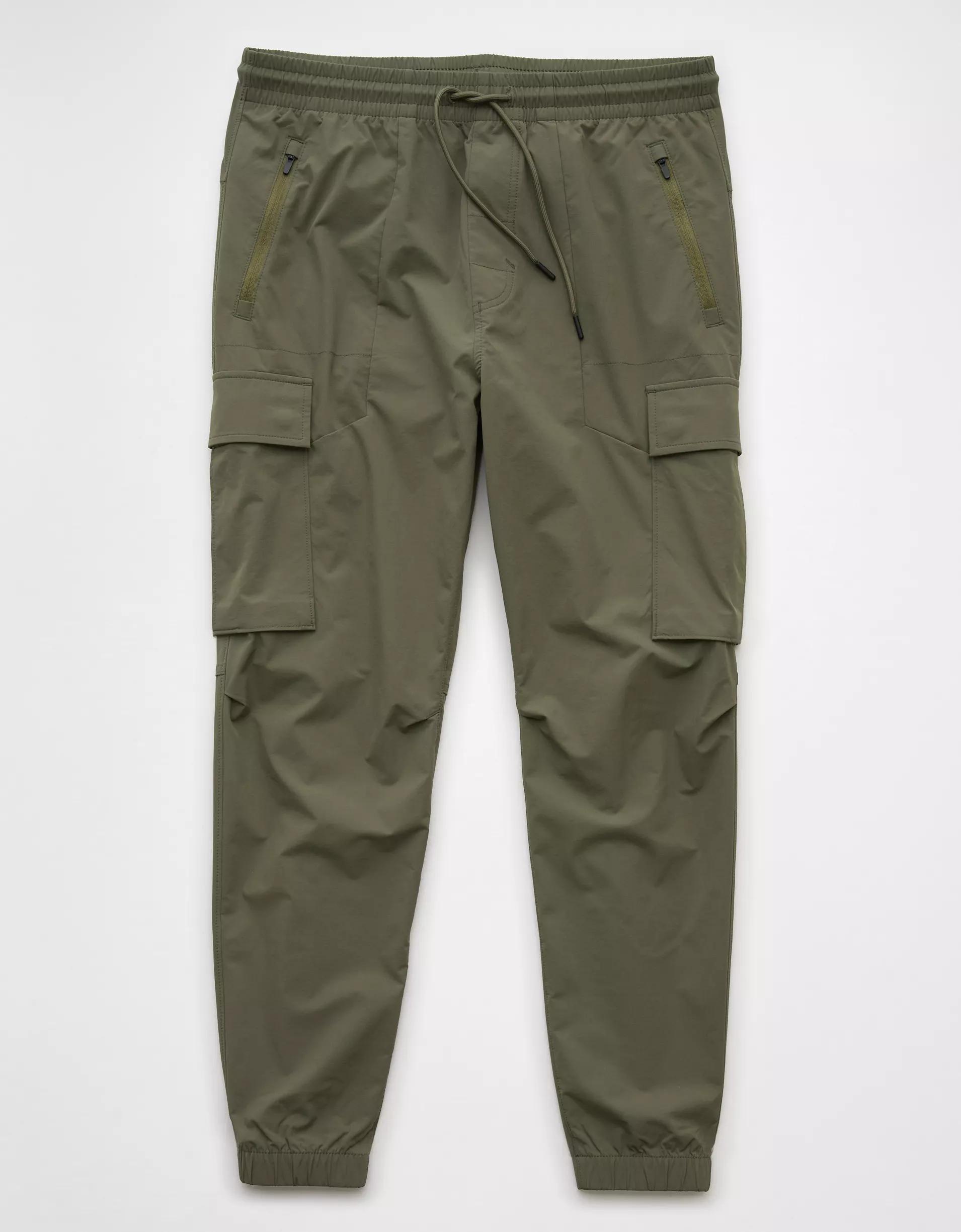 AE 24/7 Tech Cargo Jogger Product Image