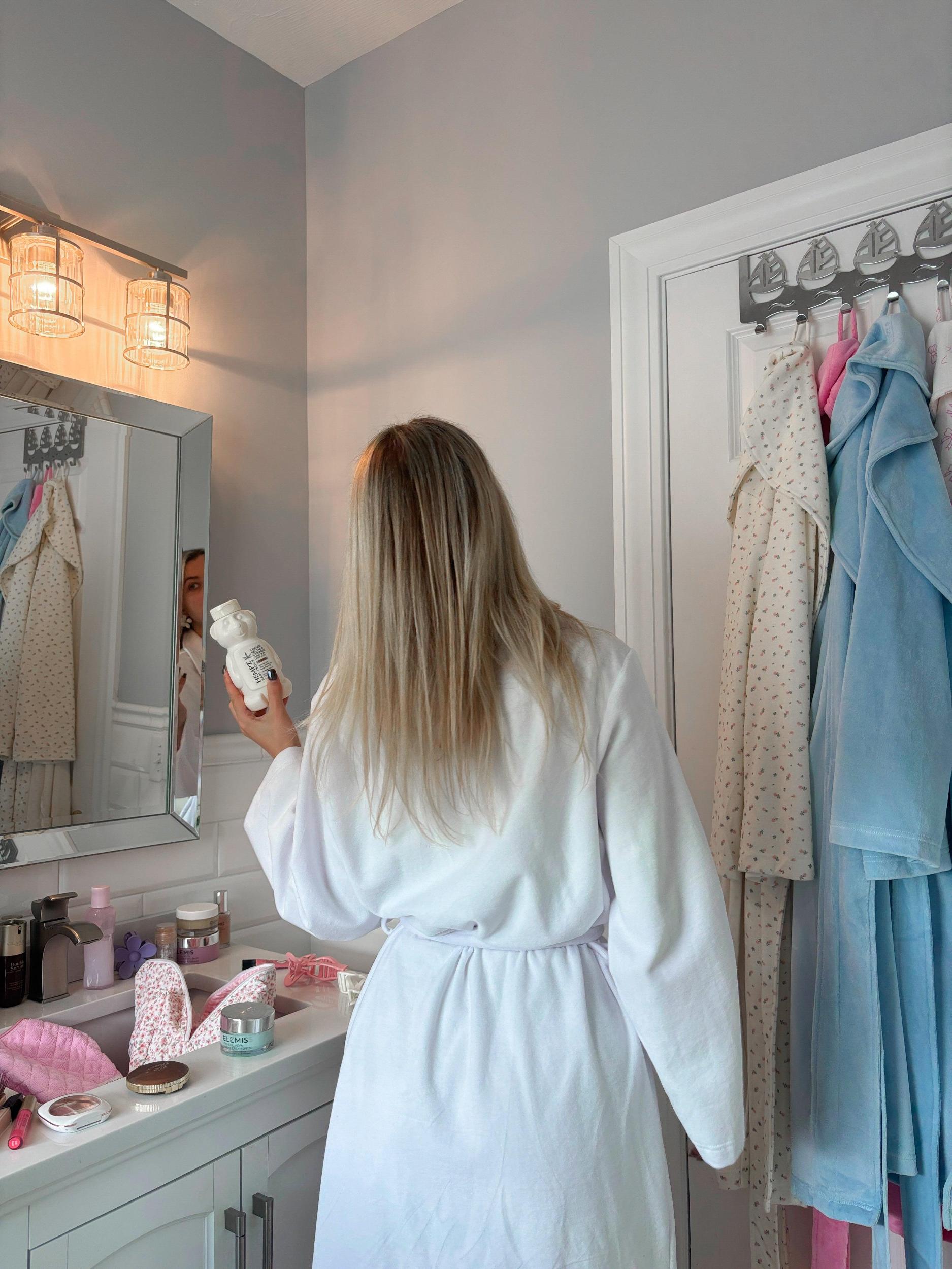 White Dream Hotel Robe Product Image