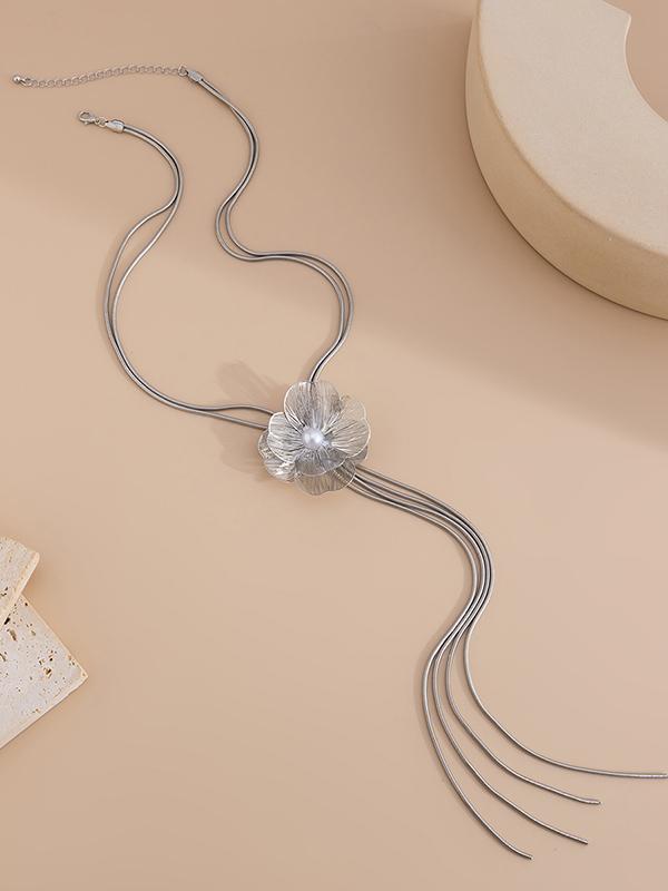 Flower Shape Tasseled Necklaces Accessories Product Image