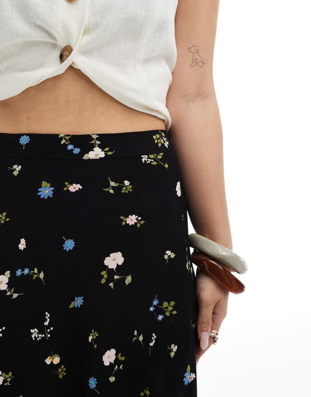 ASOS DESIGN high slit maxi skirt in floral print Product Image