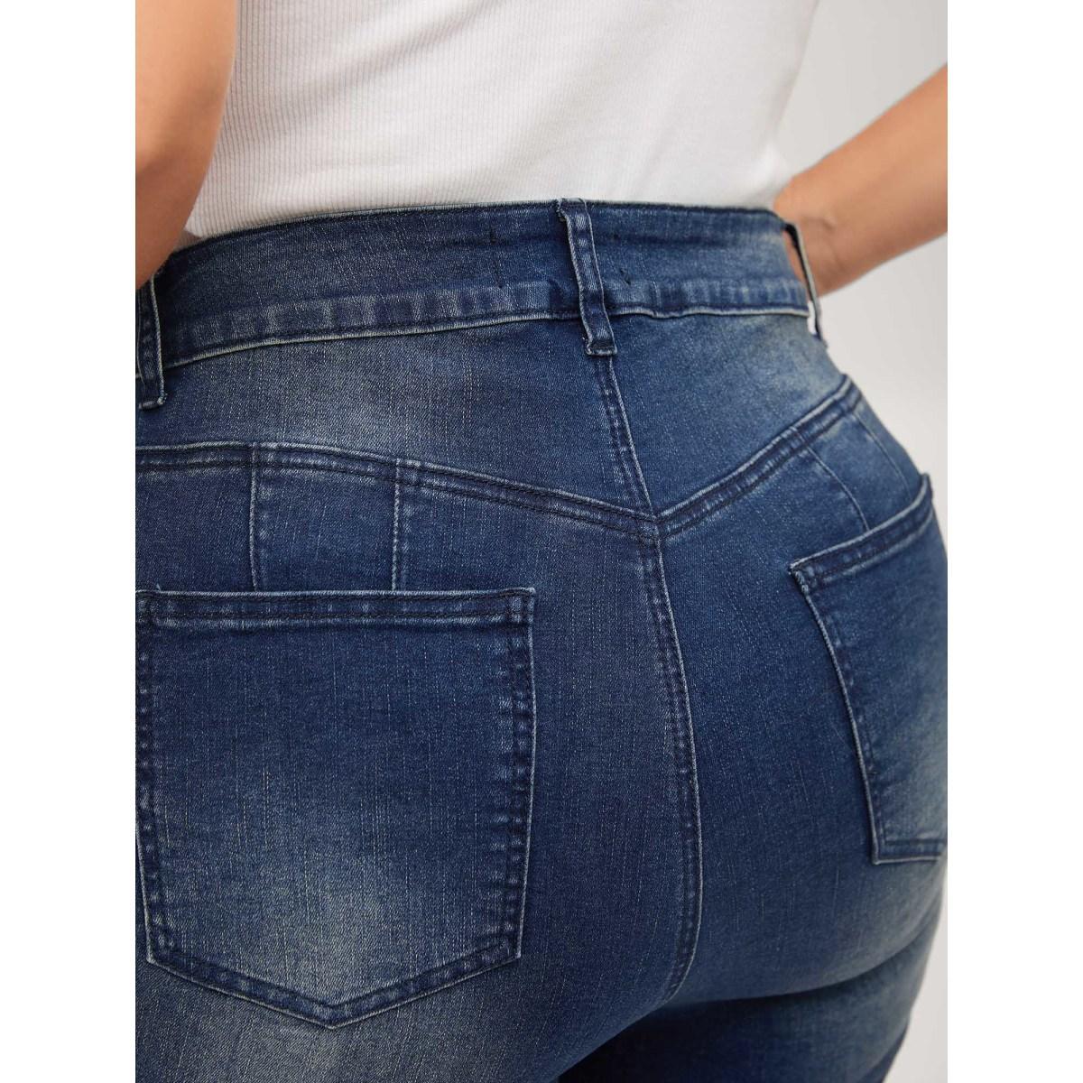 Plus Size Rolled Hem Skinny-Fit Denim Shorts Women Midblue High stretch Casual Slanted pocket Denim Shorts BloomChic 10/M Product Image