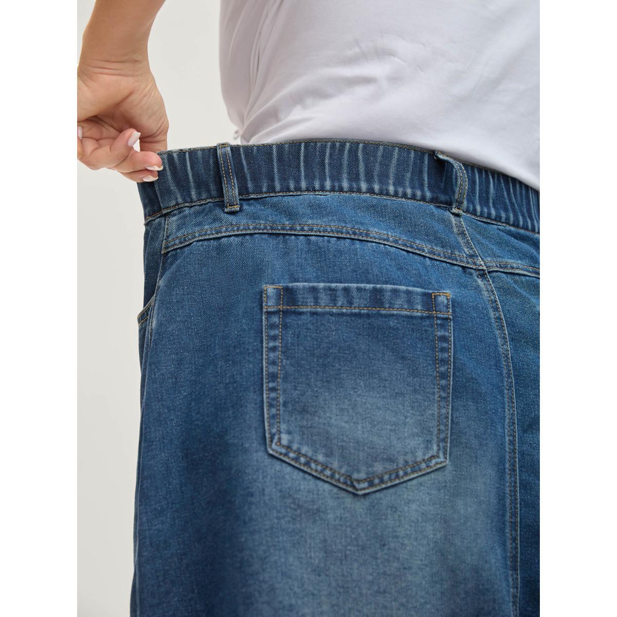 Plus Size Stretchy Waist Classic Denim Skirt Women Midblue Everyday-Casual No stretch Light Wash 20/2X Slanted pocket Denim Skirts BloomChic Product Image