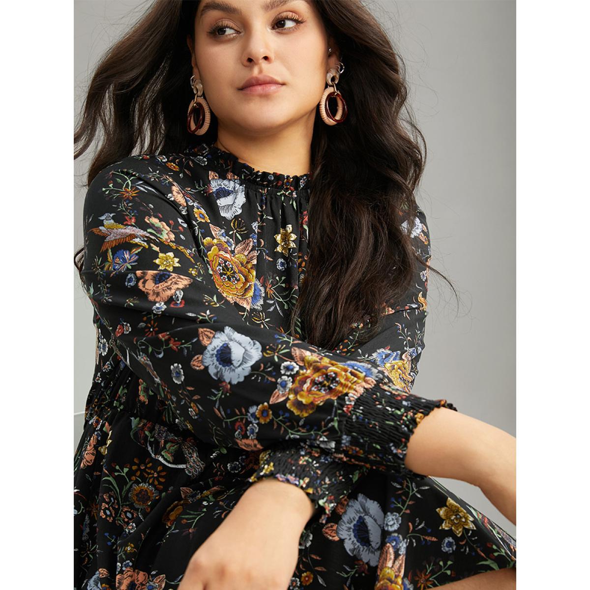 Plus Size Floral Print Shirred Gathered Stand Collar Dress Black Women Vacation Gathered Stand-up collar Long Sleeve Curvy Midi Dress BloomChic 26/4X Product Image