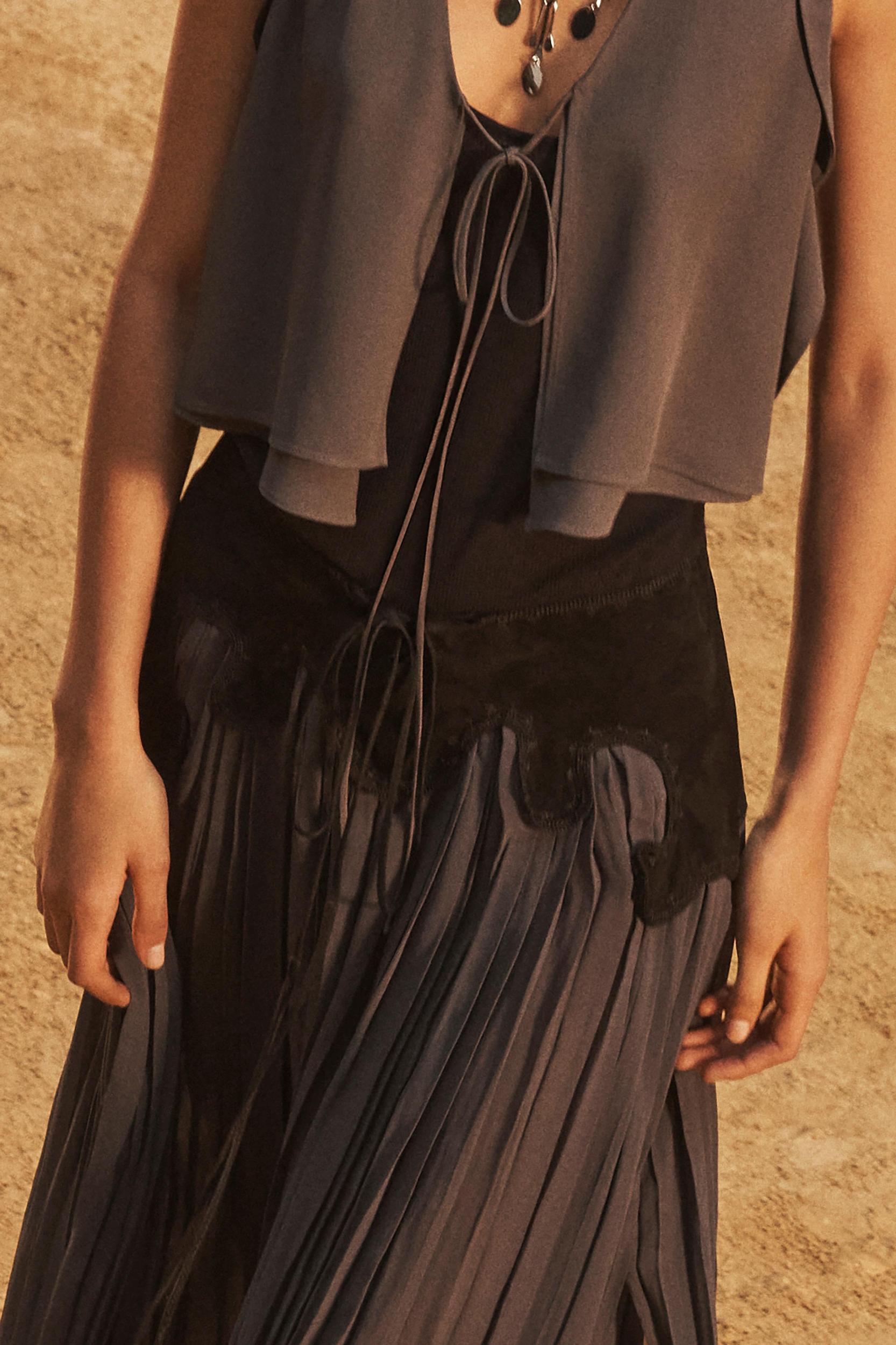 FINE COTTON TOP LIMITED EDITION Product Image